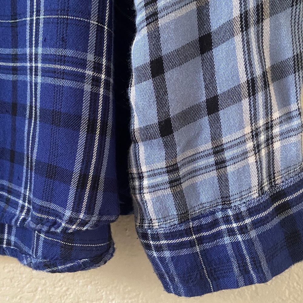 Women's Life Style Mixed Blue Plaid Button-Down Shirt, size XL - Picture 4 of 13